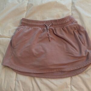 Athleta Girls skort
Like new size M 8/10